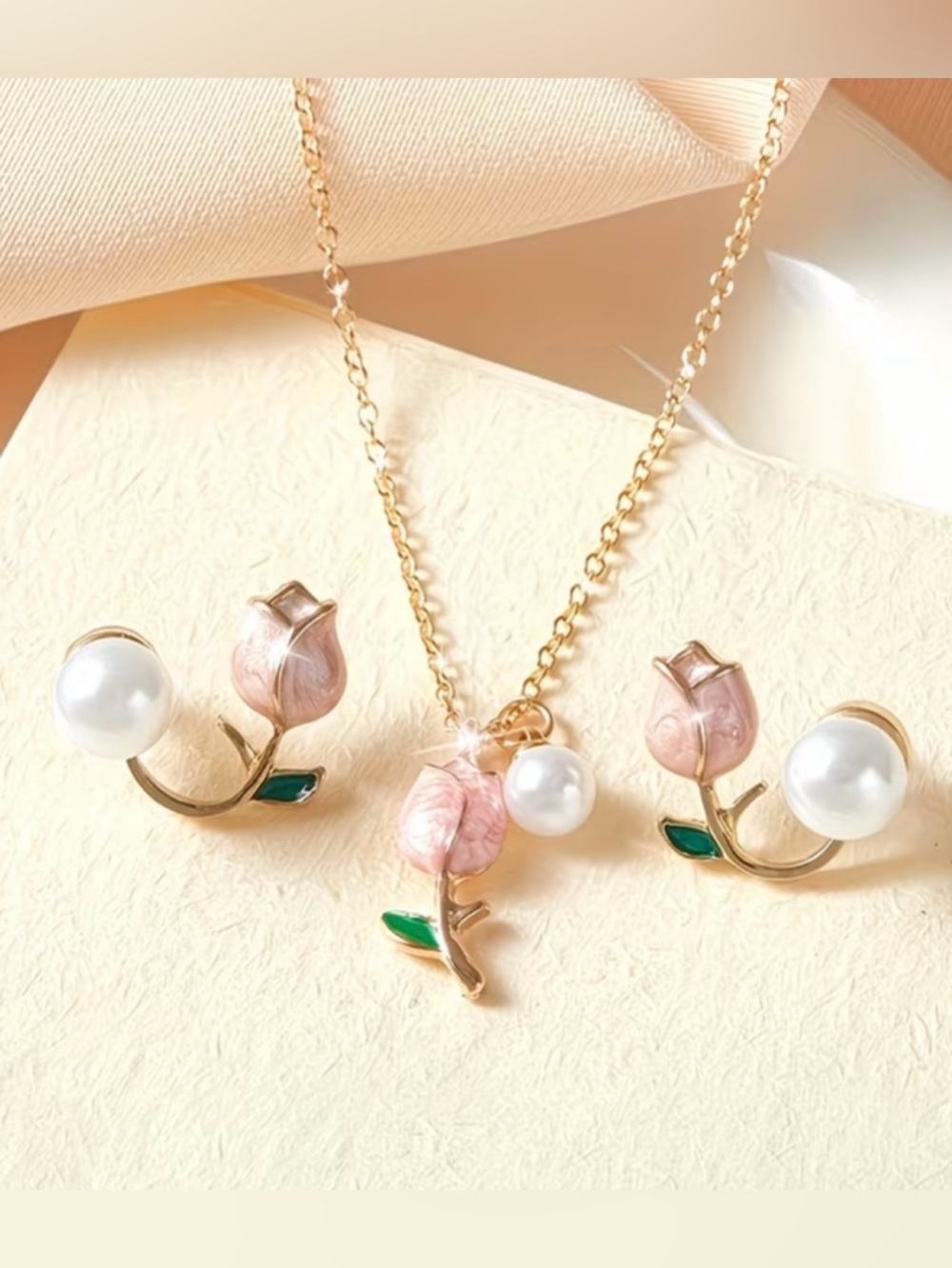 🌷Delicate Pink Rose Pearl Necklace and Earrings Set